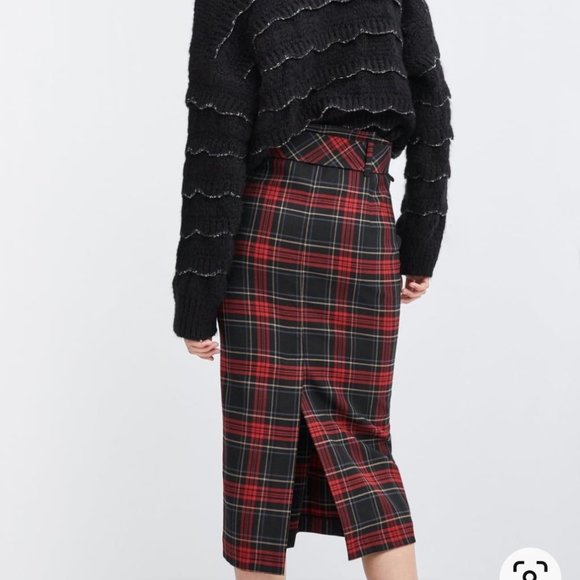 Plaid Midi Pencil skirt- Belt Included - Picture 3 of 6